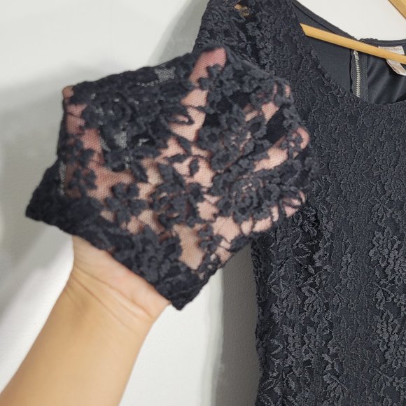 Monroe & Main Women's Black Floral Lace 3/4 Sleeve Zipper Back Knee Length Dress - Picture 5 of 11